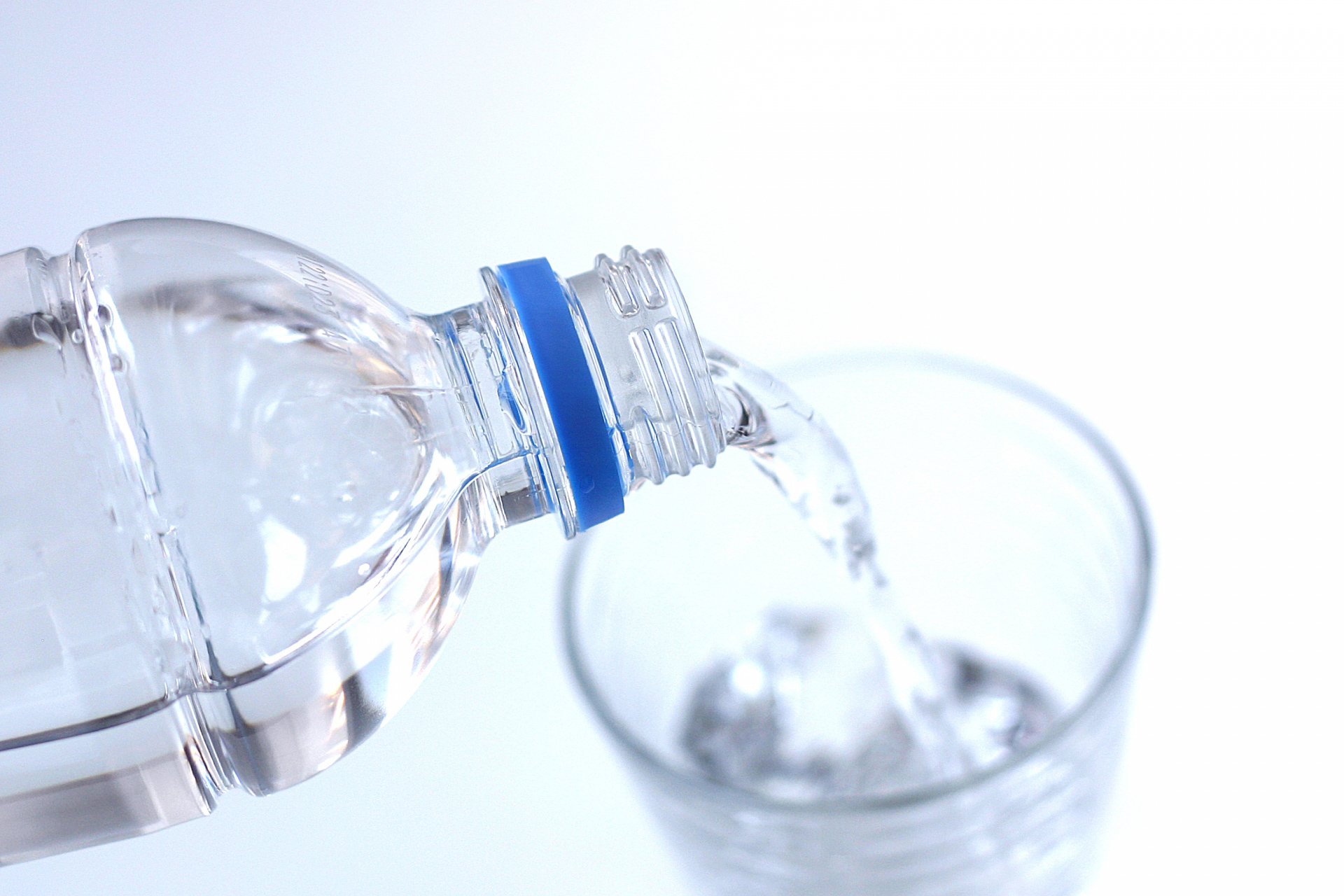 おすすめ 水分 補給 夏の水分補給、熱中症対策にはどんな飲み物がおすすめ？