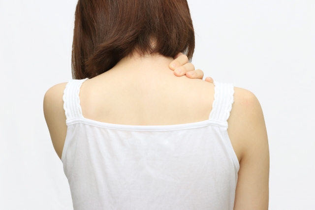 肩甲骨はがしが肩こりに効果的なポイントとは？