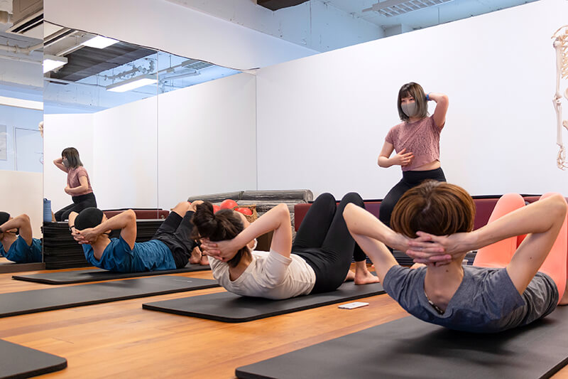 「こうあるべき」という固定概念をほぐして、どんな自分も受け入れるポジティブマインドへ。