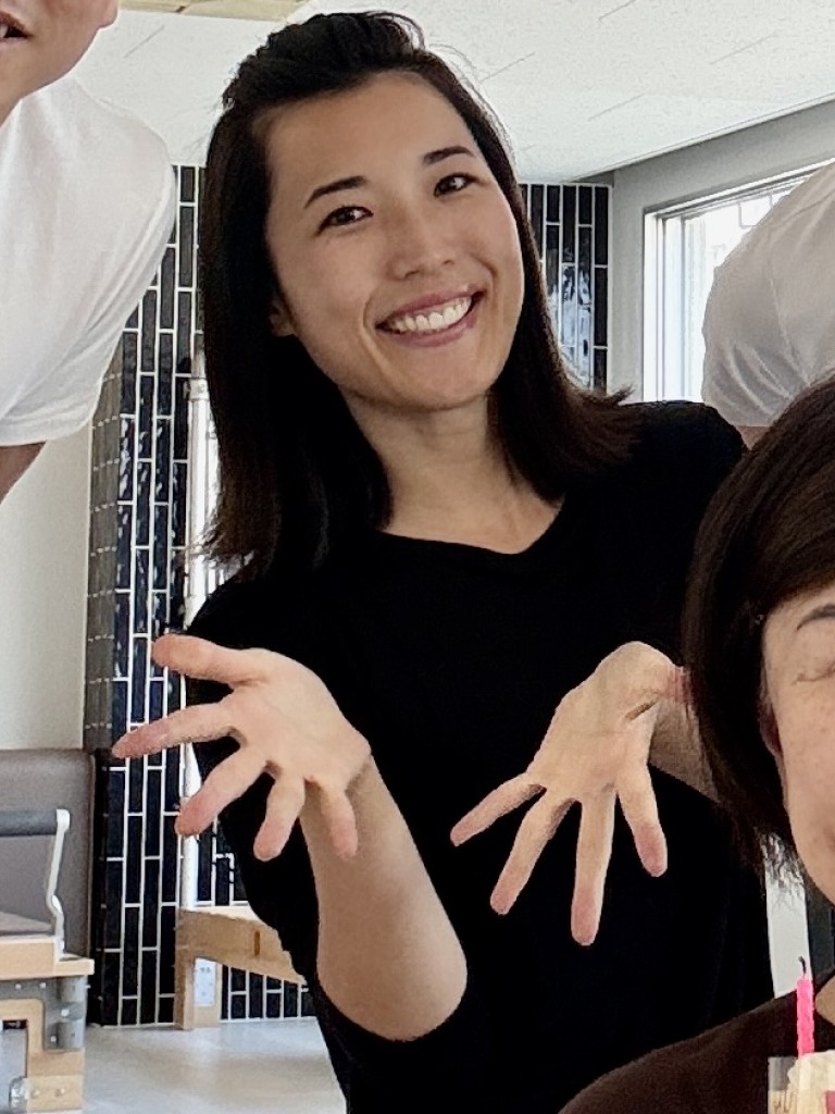 インストラクターMoe.Tプロフィール
